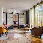 Ξενοδοχείο De Lindehoeve 3*