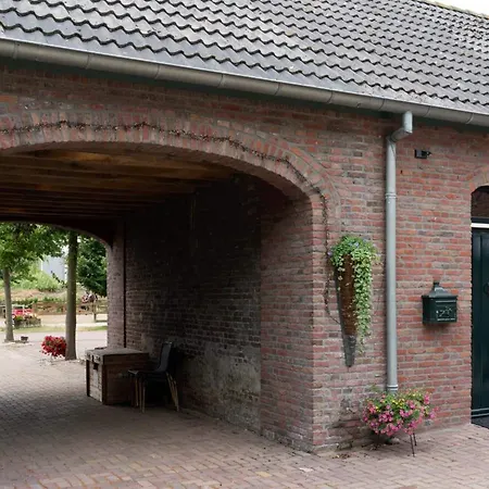 De Lindehoeve 3*