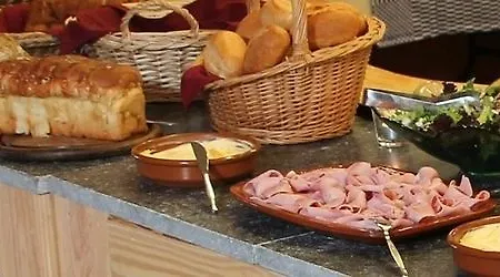 מלון De Lindehoeve 3*