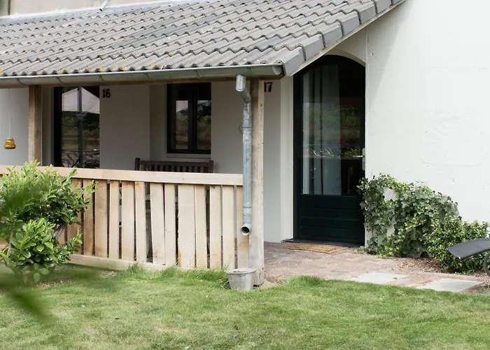 Hotel De Lindehoeve 3*