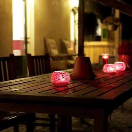 Hotel De Lindehoeve 3*